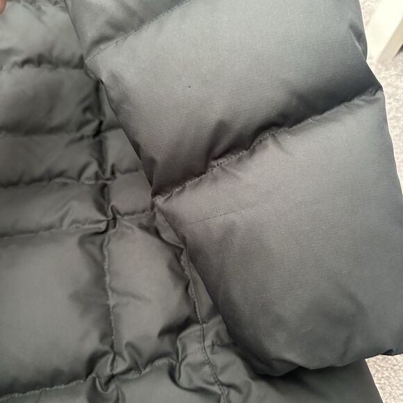 L.L. Bean Women’s M Down Parka Coat Quilted Black Hooded Winter Long Minimalist - Picture 12 of 14